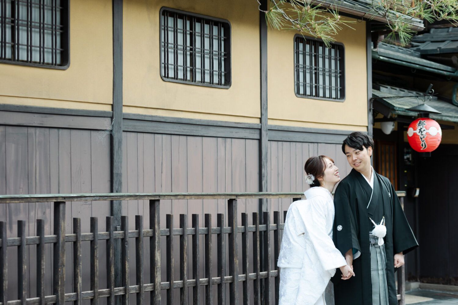 祇園街で白無垢の佐々木 美里 様