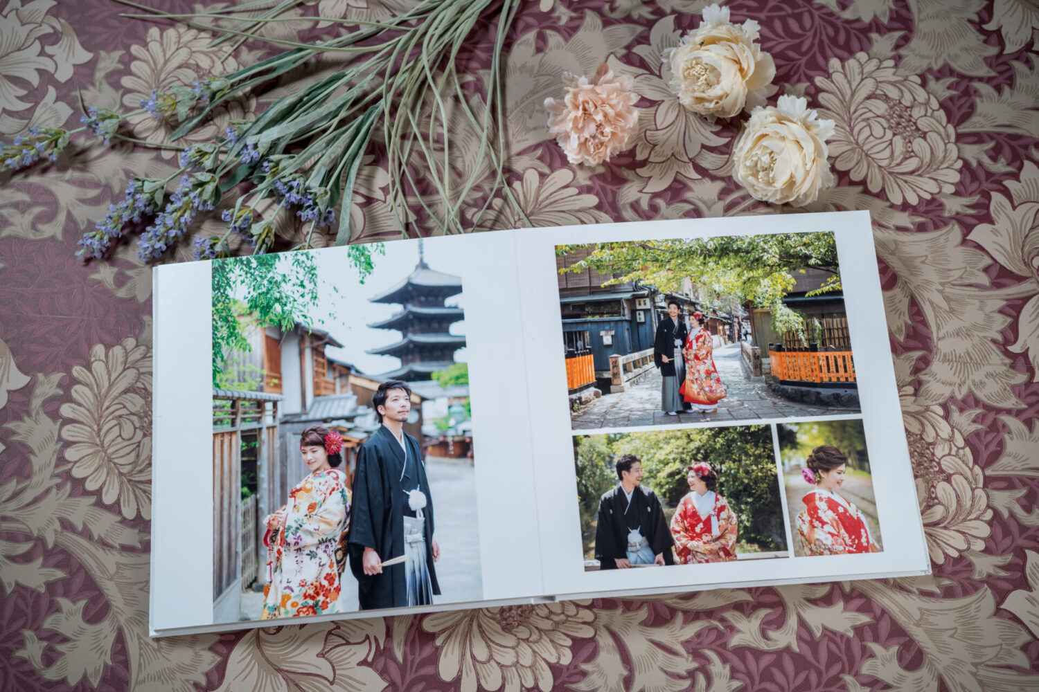 京都の街並みや五重塔をバックにした写真が美しくレイアウトされた、フォトウェディングの高品質な見開きアルバム。