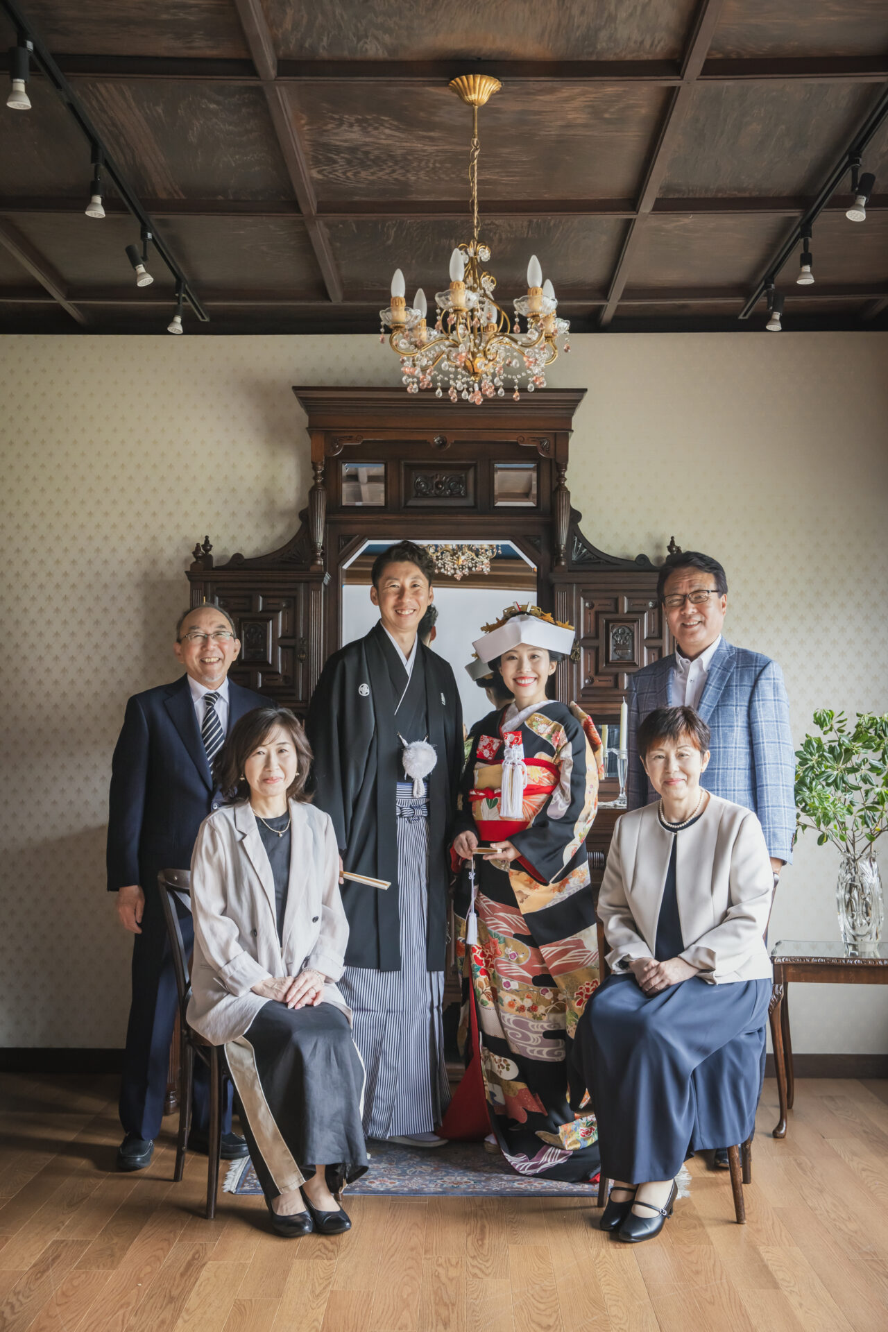 ご家族がそろって集まるという機会をフォトウェディングで実現させませんか？
ご会食付きのプランもあるので、お顔合わせにもぴったりです。