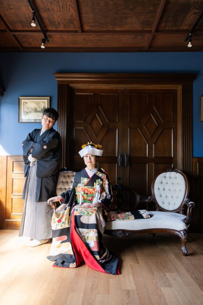 京都町家寫眞館のアンティークスタジオにて。引き振袖に日本髪。