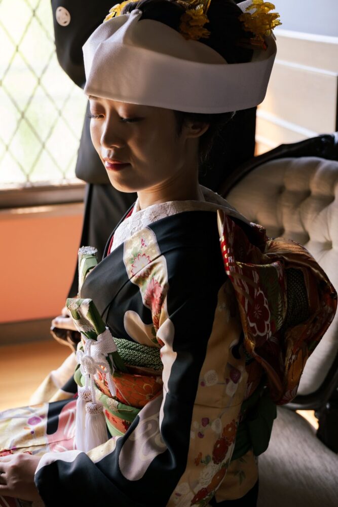 京都町家寫眞館のアンティークスタジオにて。。引き振袖に日本髪。