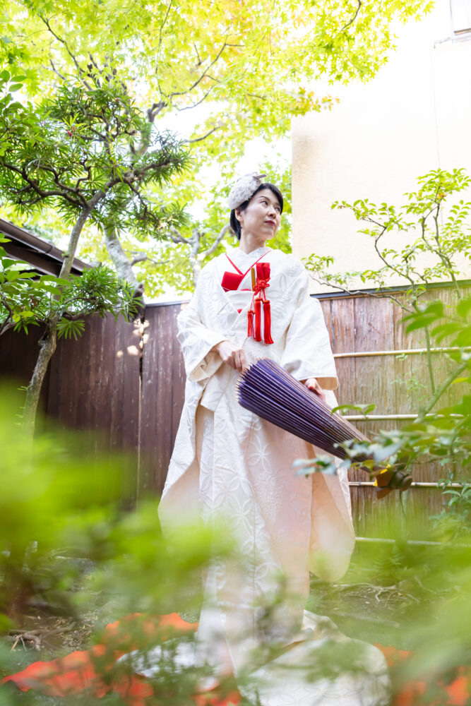 白無垢に赤のコーディネート